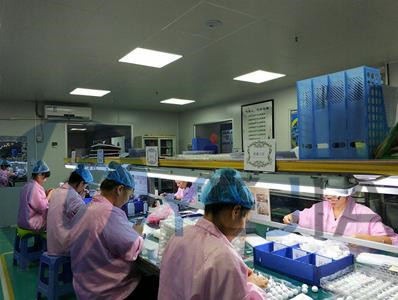 db视讯光电10万级无尘生产检验